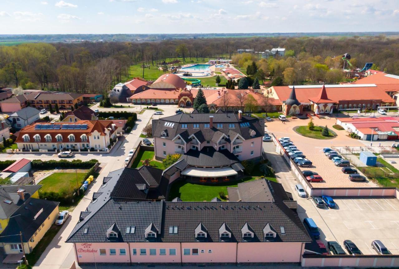 Spa & Wellness Hotel Orchidea Veľký Meder 外观 照片