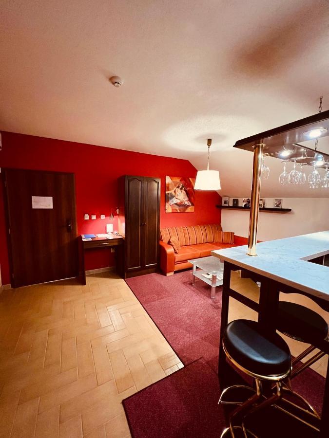 Spa & Wellness Hotel Orchidea Veľký Meder 外观 照片