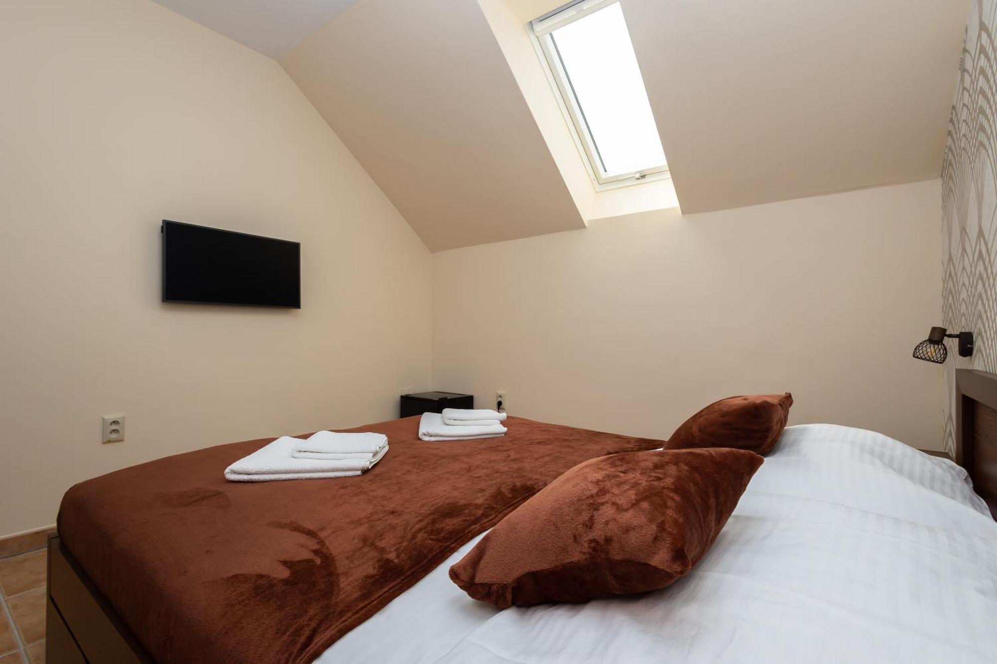Spa & Wellness Hotel Orchidea Veľký Meder 外观 照片