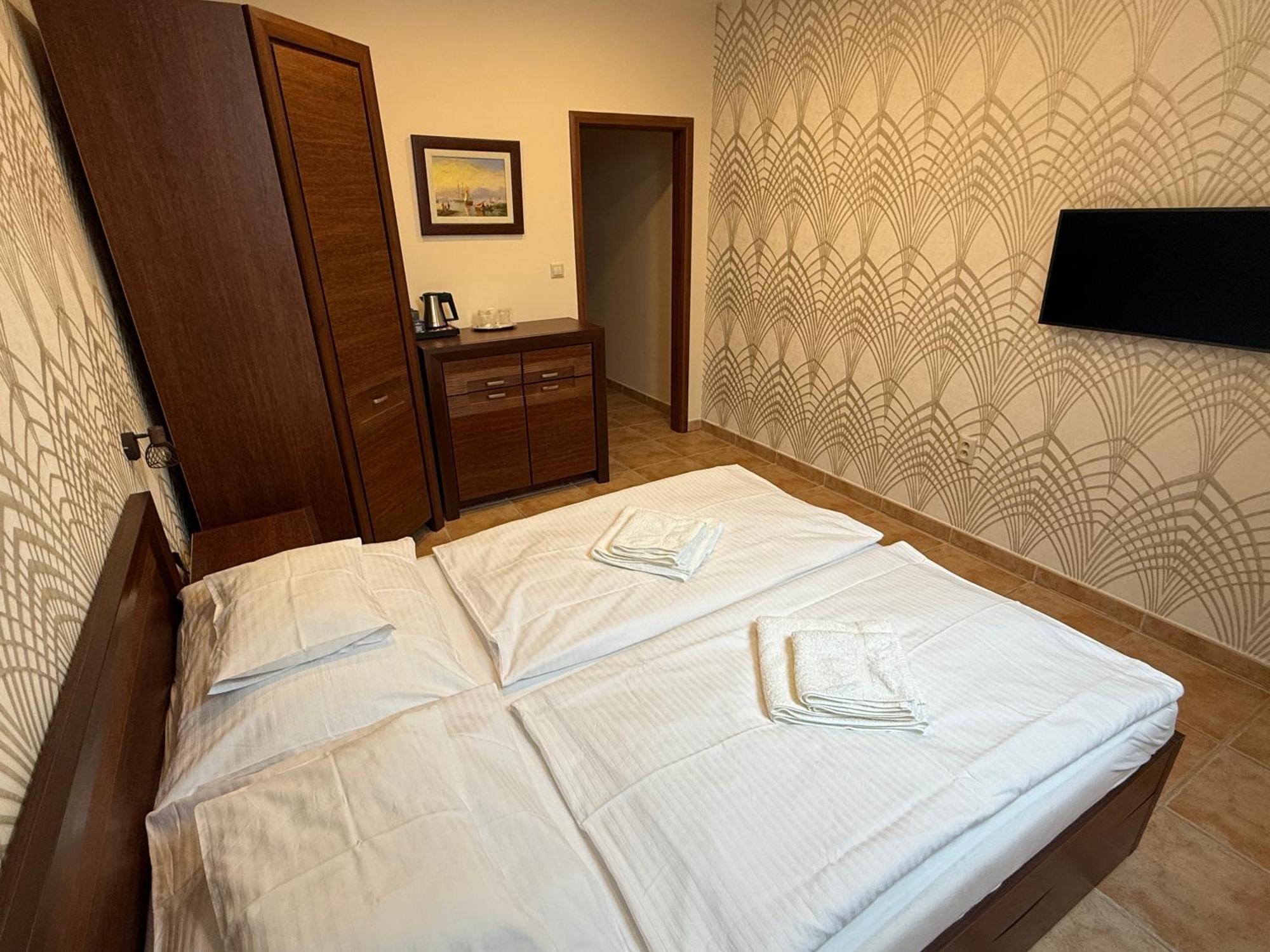 Spa & Wellness Hotel Orchidea Veľký Meder 外观 照片