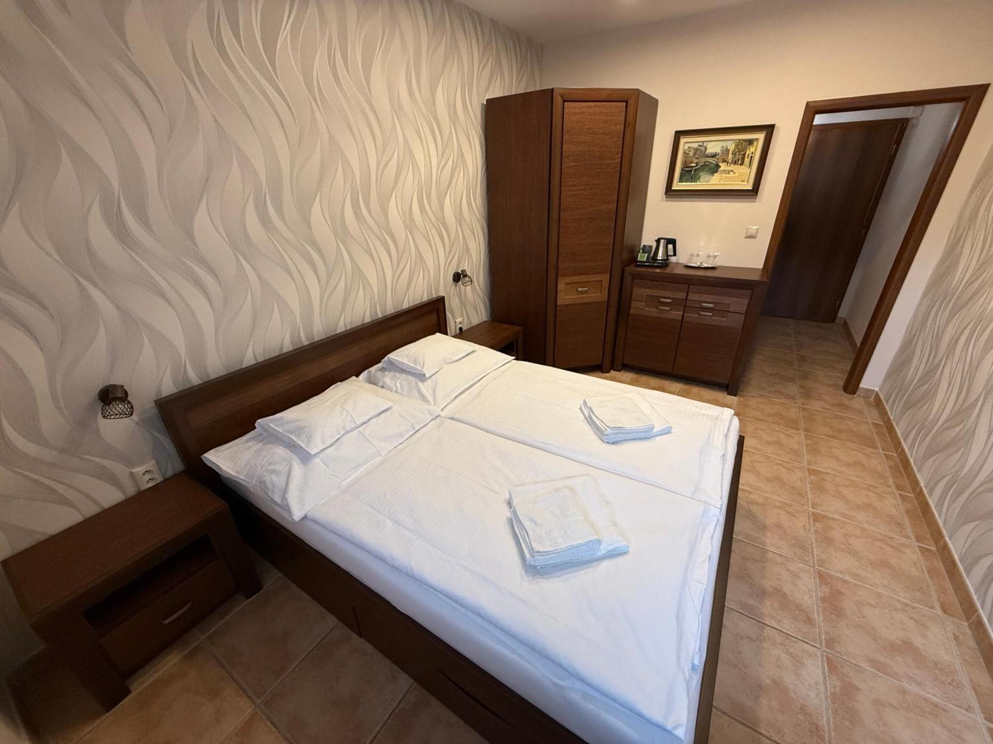 Spa & Wellness Hotel Orchidea Veľký Meder 外观 照片